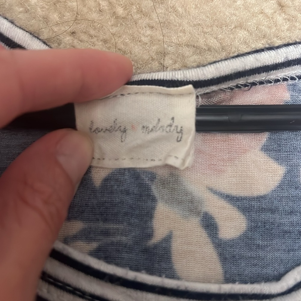 Tank top - Picture 2 of 5